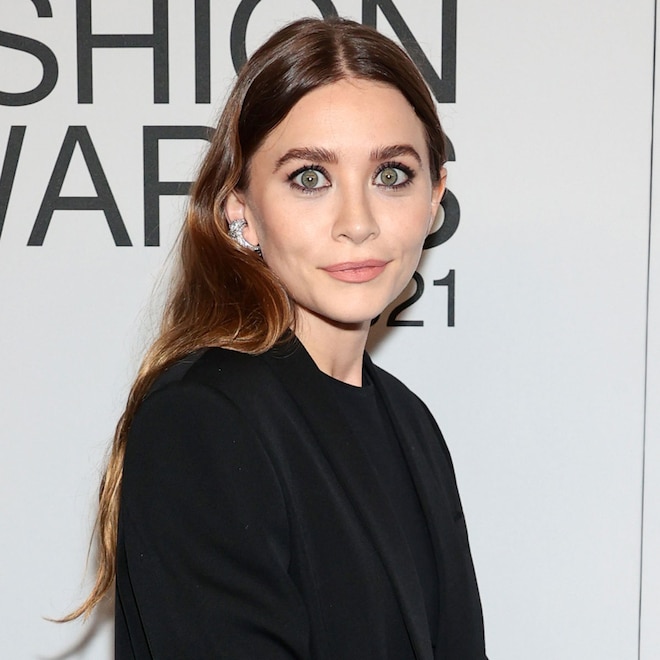 rs_1200x1200-241026123444-1200-ashley-olsen-cfda-awards-2021-cjh-102624