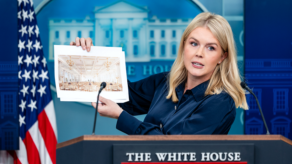 karoline-leavitt-white-house-ballroom